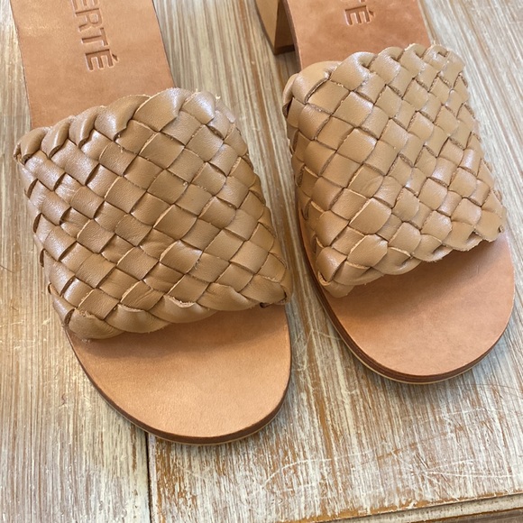 Liberte size 6 sandal - Picture 5 of 15